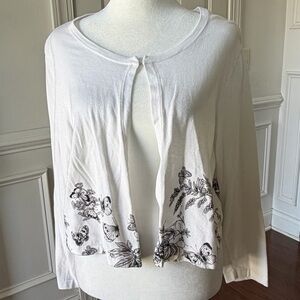 Bolero Shrug by Talbots – Butterfly Floral Hem
Size: Large